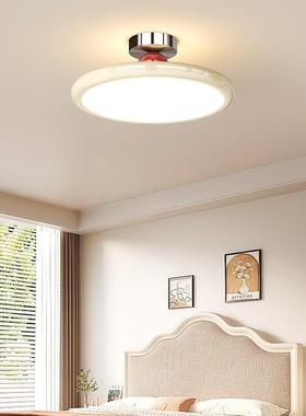 奶油风护眼卧室吊灯现代约27050简24款新中古感书房主卧吸年顶灯