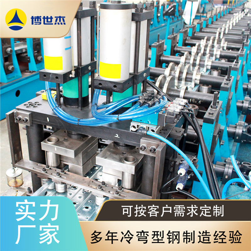 河北镀锌脚踏板成型设备 上海钢跳板冷弯焊接机 脚手板脚手架机