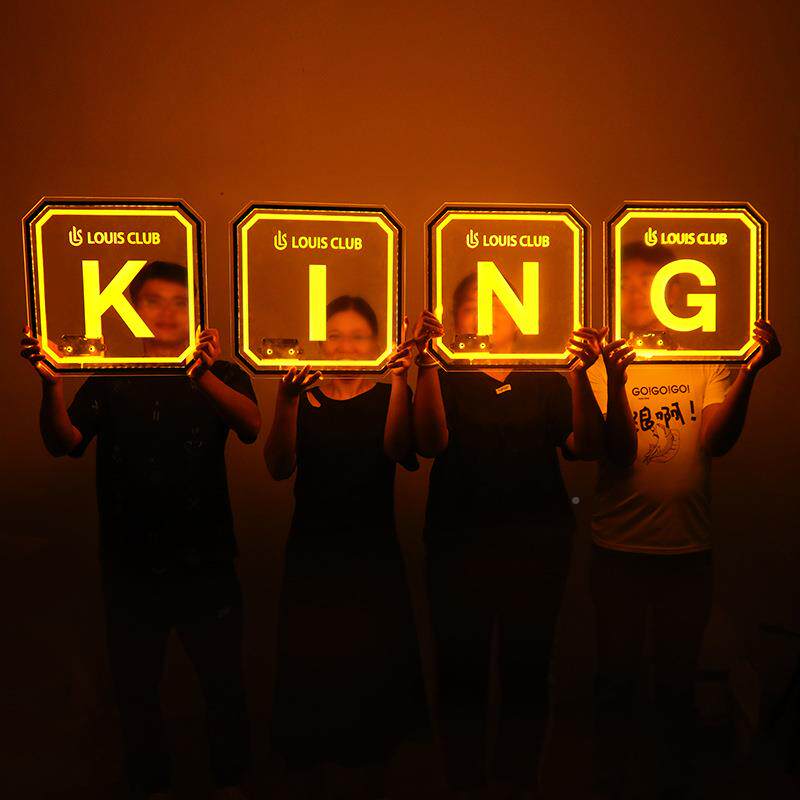 酒吧夜装饰灯26个发英文字母LED方光块透明KTVIOX店敬手酒出酒举