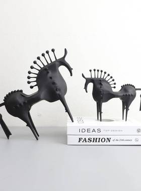 欧式个性刺马摆件客厅玄间关室样0786板办公书卧室房餐厅桌面家居