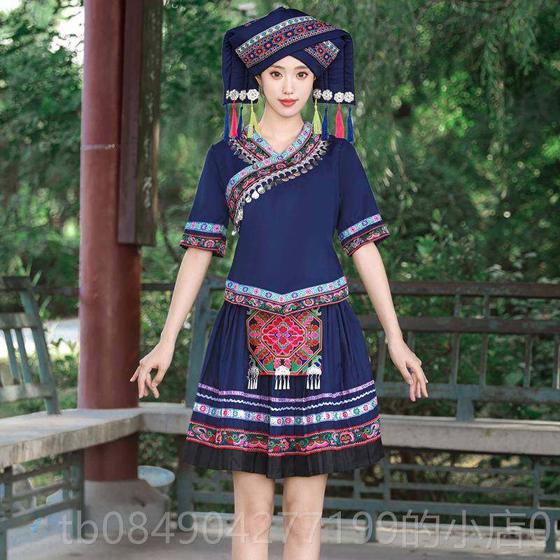 高档新广西三月三壮族成人男女款民族服装苗族服饰舞出款台表演服