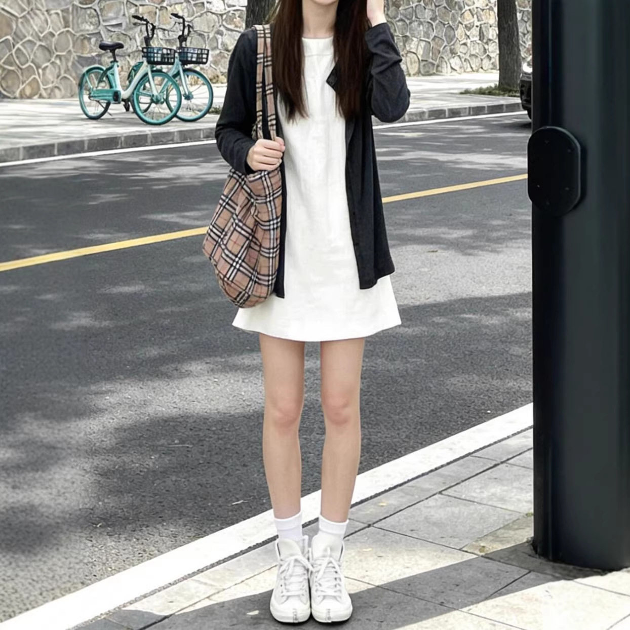 法式白色无袖背心连衣裙女2026新款春夏季韩系小个子叠穿短裙套装