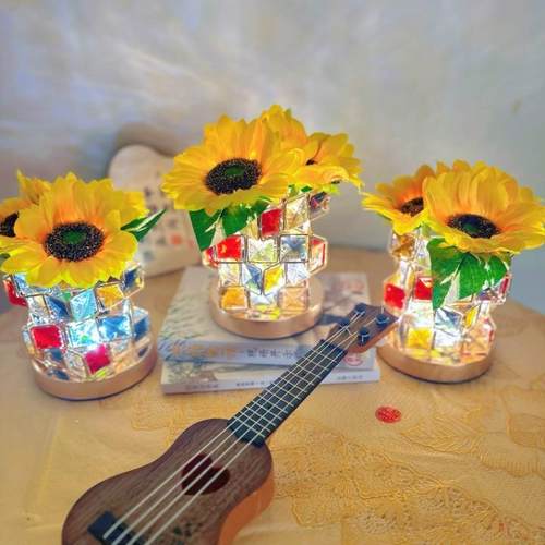 新款上市彩色魔方彩色水晶魔法玫瑰花 水晶灯七彩 魔方小夜灯