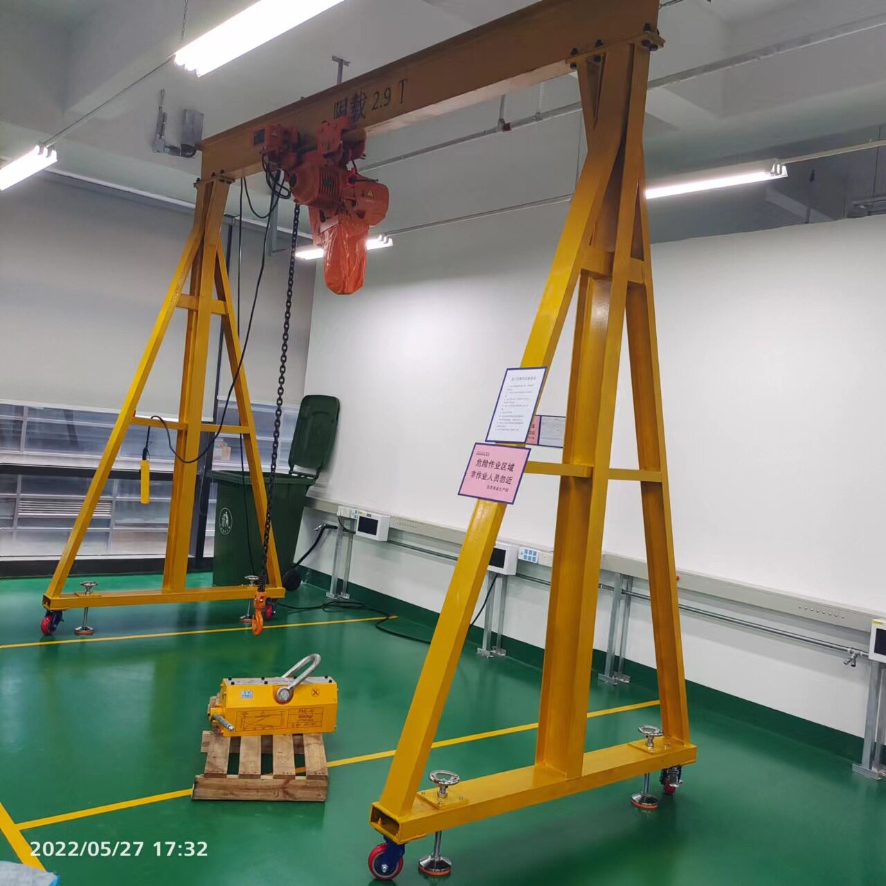 批发东莞龙门架移动轻型龙门吊深圳小型龙门吊门式起重机