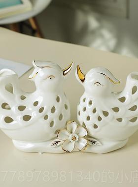 高档瓷鸳鸯摆件卧室工陶艺品礼创意家居饰品摆设婚品送新朋友结婚