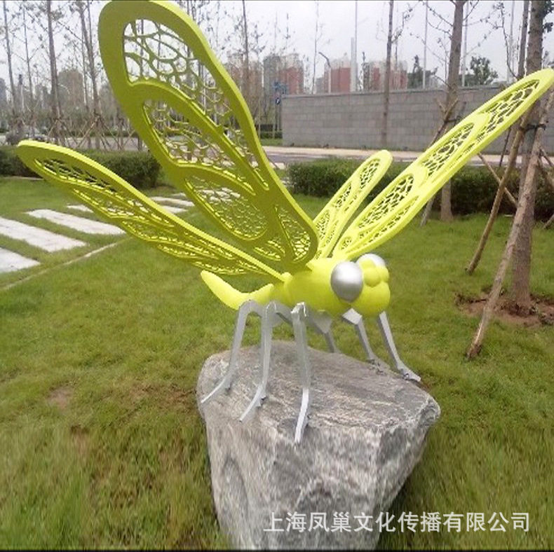 新款蜻蜓造型不锈钢雕塑广场美陈不锈钢雕塑大型户外铁艺雕塑摆件