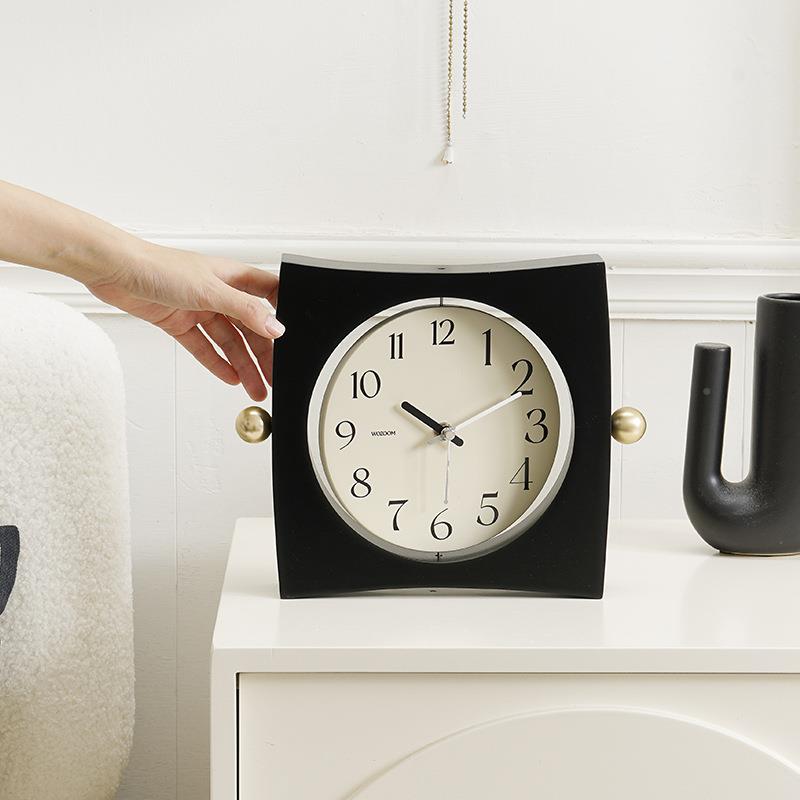 WOZOO时M屋ARG准油风简约桌面摆件客卧室钟奶摆台厅式座钟轻奢装