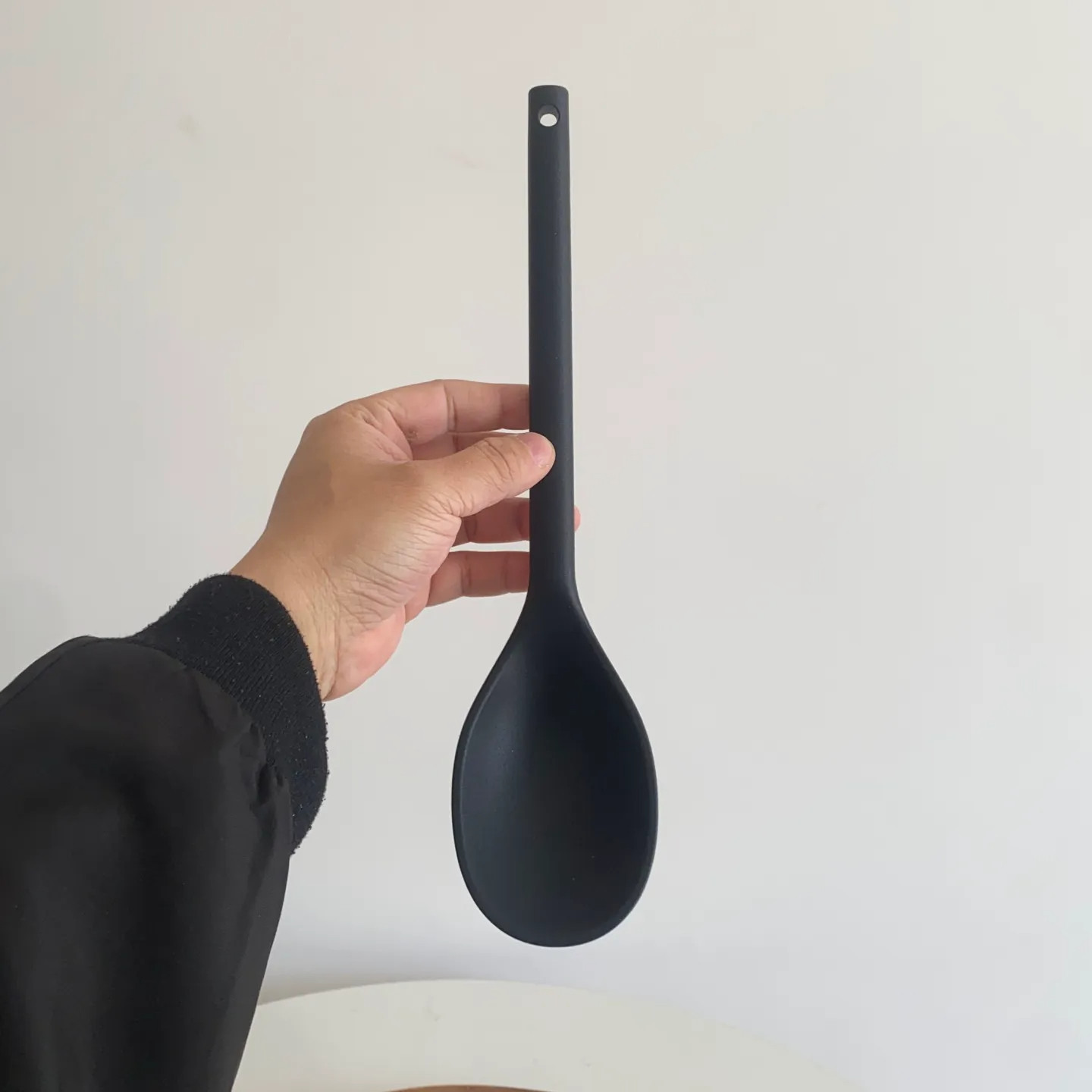 见过能耐250°高温的硅胶勺吗！家用食品级硅胶汤勺炒菜勺密羹勺