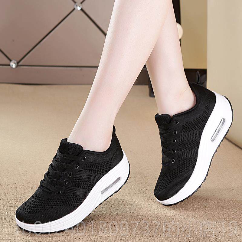 高档鞋子女网面气22新透2秋季款妈妈鞋气垫旅游运动鞋厚底休0闲摇