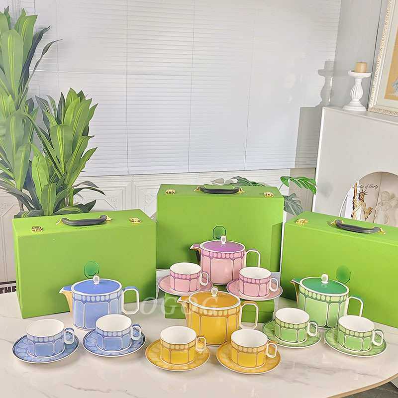 欧式骨瓷高档精致天鹅系列一壶双杯碟高颜值家用咖啡具下午茶茶具,3C数码配件,摄像机配件,淘宝优惠券,粉丝福利购,淘宝优惠卷