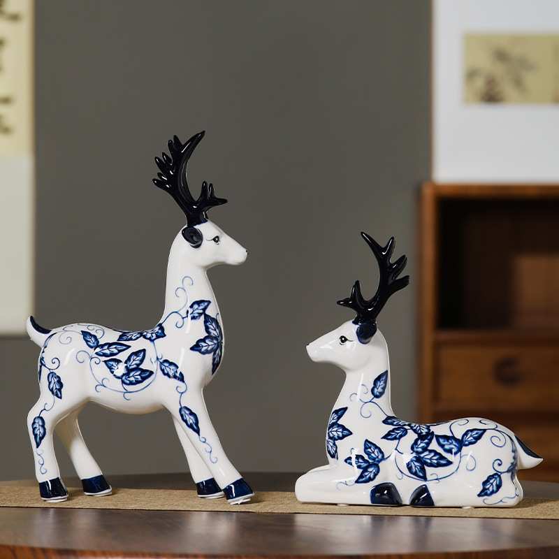 现代陶瓷工艺品摆件小鹿家居房间装饰品创意结婚礼物客厅玄关摆设