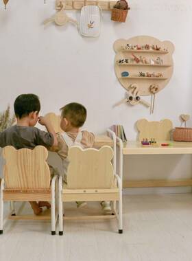 博组萌桌松儿童椅铁艺木质板木式合熊67104形状可调节早教课桌椅