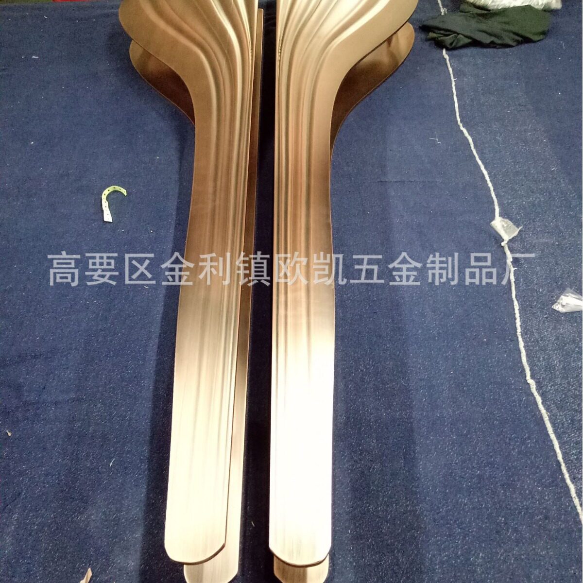电镀黄古铜仿古木门双开拉手
