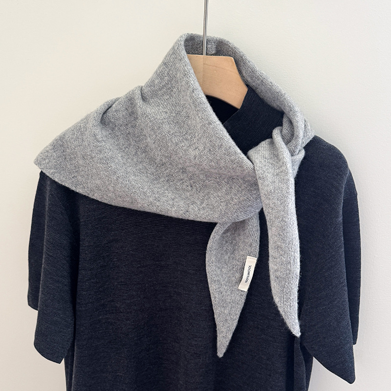 羊毛针织披肩女秋冬保暖围巾