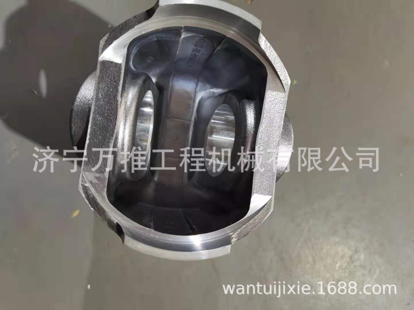 NT6135ZCzR南通船用柴油机活塞