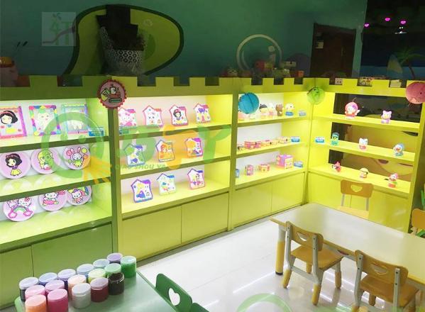 廣東深圳儿童货柜商超乐园展示柜货架母婴店货柜烤漆货柜卡通货柜
