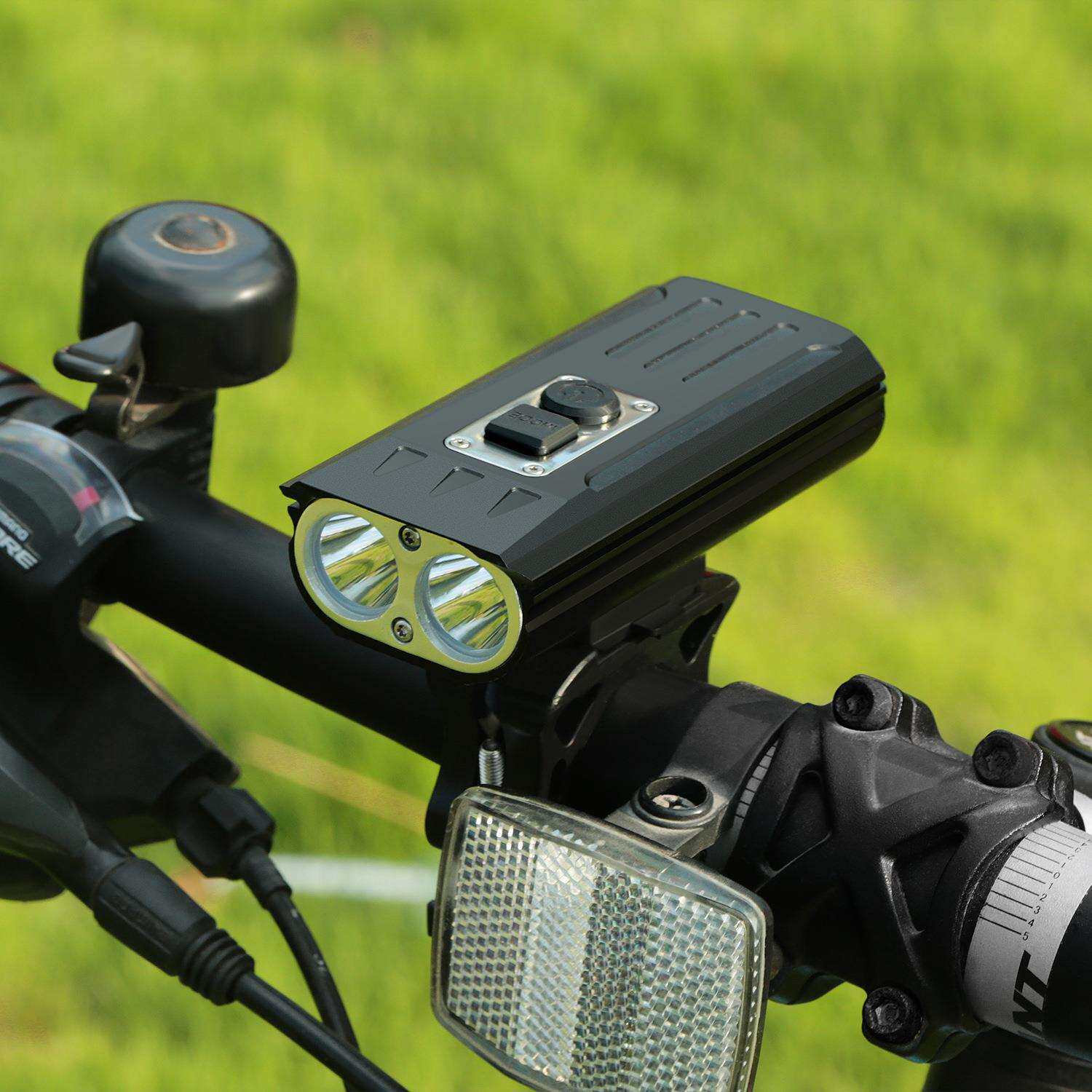 新款长续航强光自行车灯6档调光双灯L2骑行便携远射USB充电手电筒