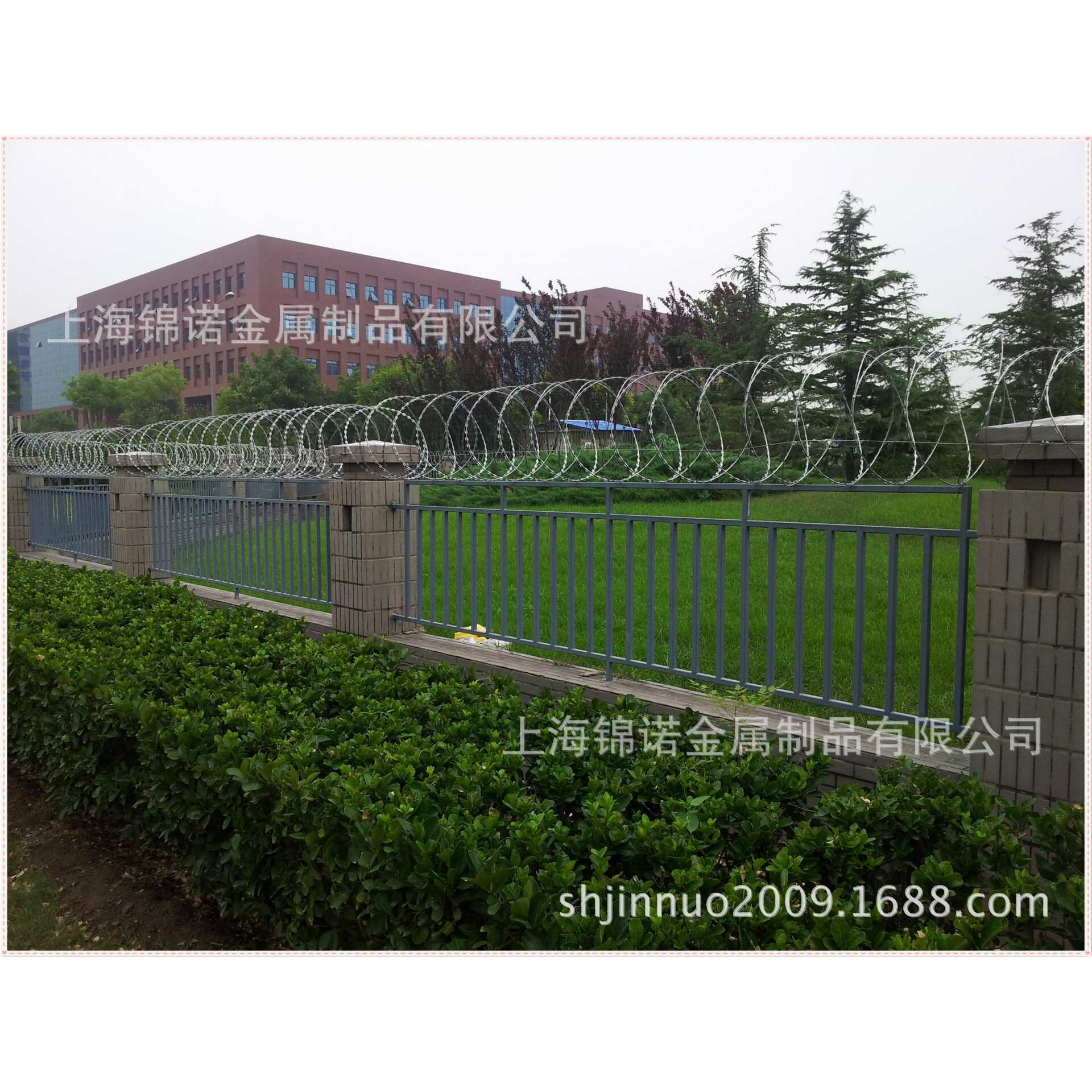 厂家供应304不锈钢刀片刺绳双圈刺网 监狱刀片隔离网