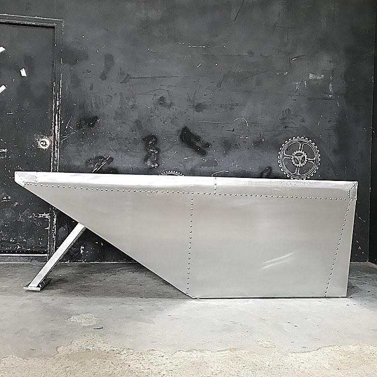 23322复古办公桌桌工设计师创意桌loft工业风电脑书铝金皮属老板
