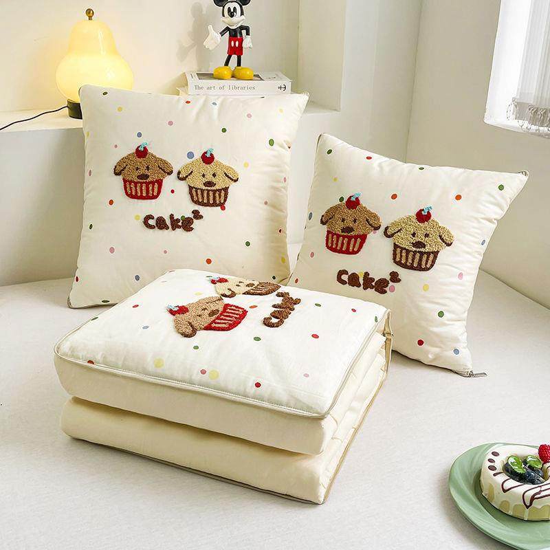 全棉蛋糕小抱枕被纯棉办公室午抱枕被休子二车合CPZ一载靠枕午狗