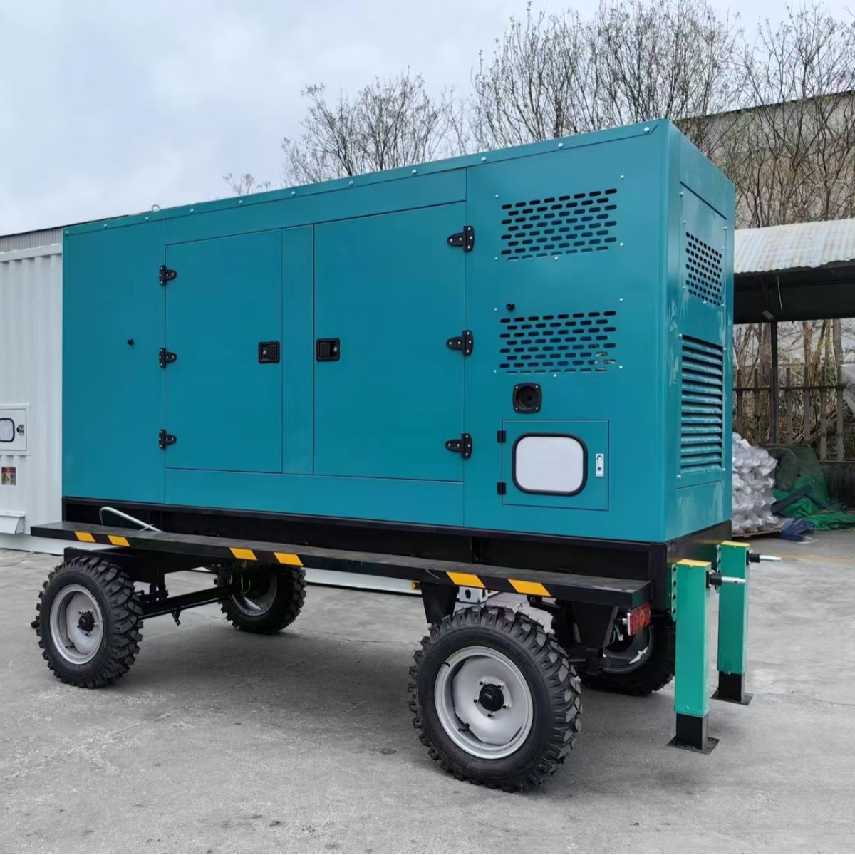 100KW柴油发电机组6缸水冷拖车
