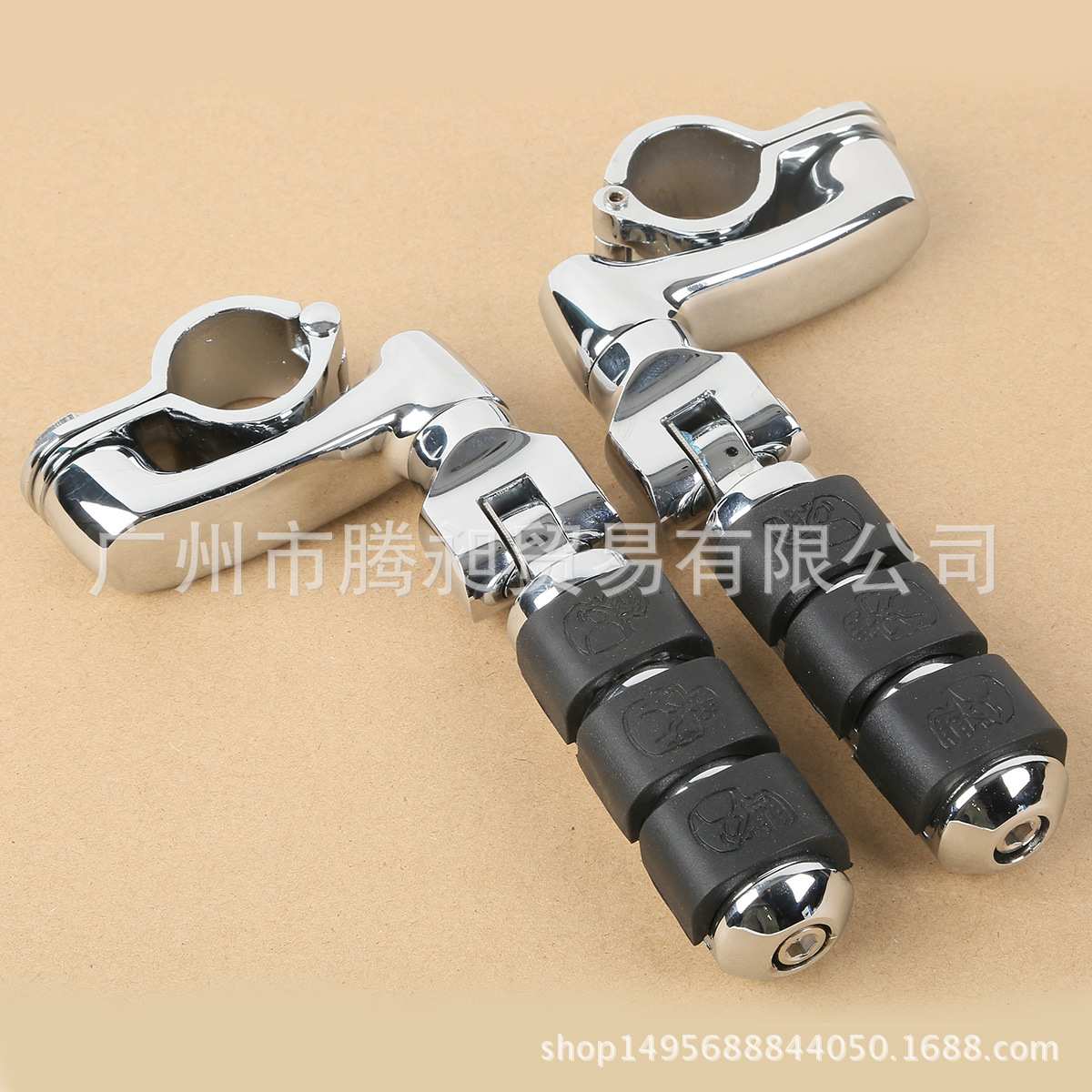 适用于哈雷XL883/1200继承者大滑翔肥仔路王改装护杆休息脚踏板