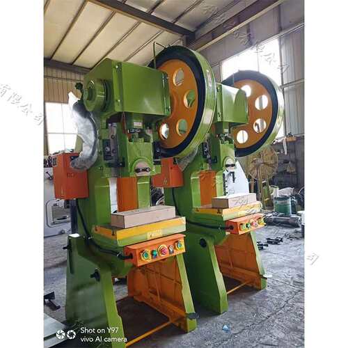 机械机械冲压机床 Stamping press machine 钢板铁板冲床