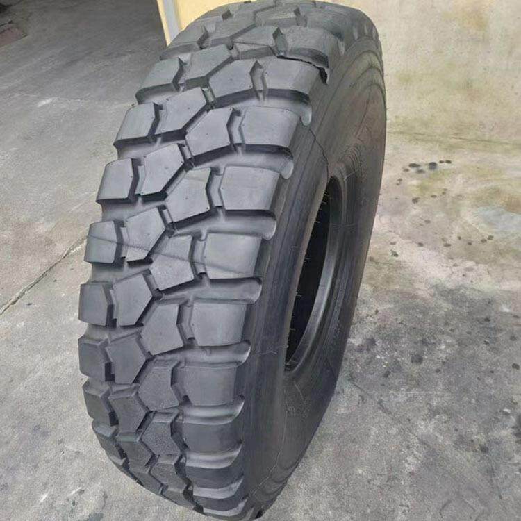 1400R20轮胎 1600R20越野车炮车矿山全钢丝子午线轮胎