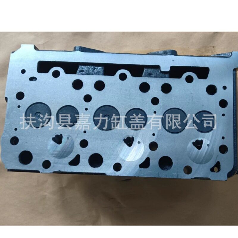 D1503三缸铸铁气缸盖总成