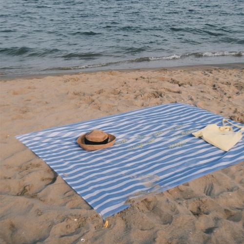 沙滩野餐垫防潮垫户外折叠坐垫露营野餐布沙滩度假地垫便携可折叠