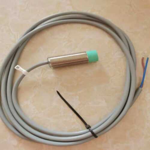 销售接近开关传感器 NBB20-L2M-E2-V1力传感器
