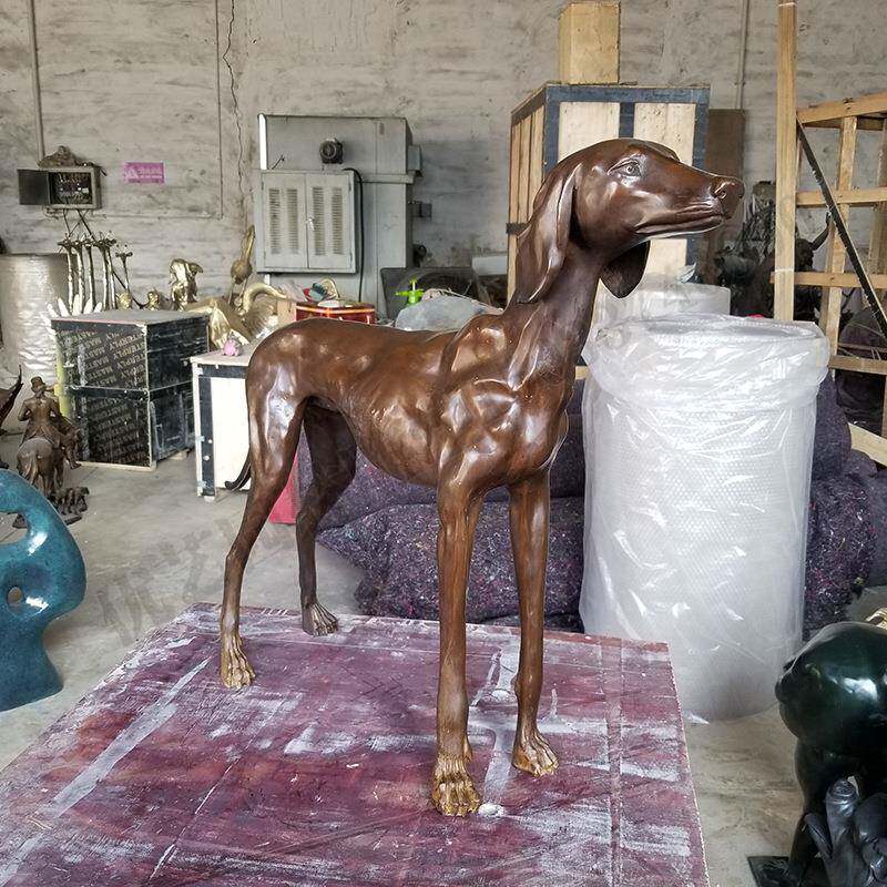 定制长腿铜狗雕塑 工厂直销铜猎犬灵缇铜犬摆件室内家居酒店装饰