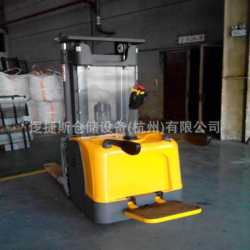 电动堆高车2吨升高4.5m液压升降搬运铲车站驾式堆高车小型叉车