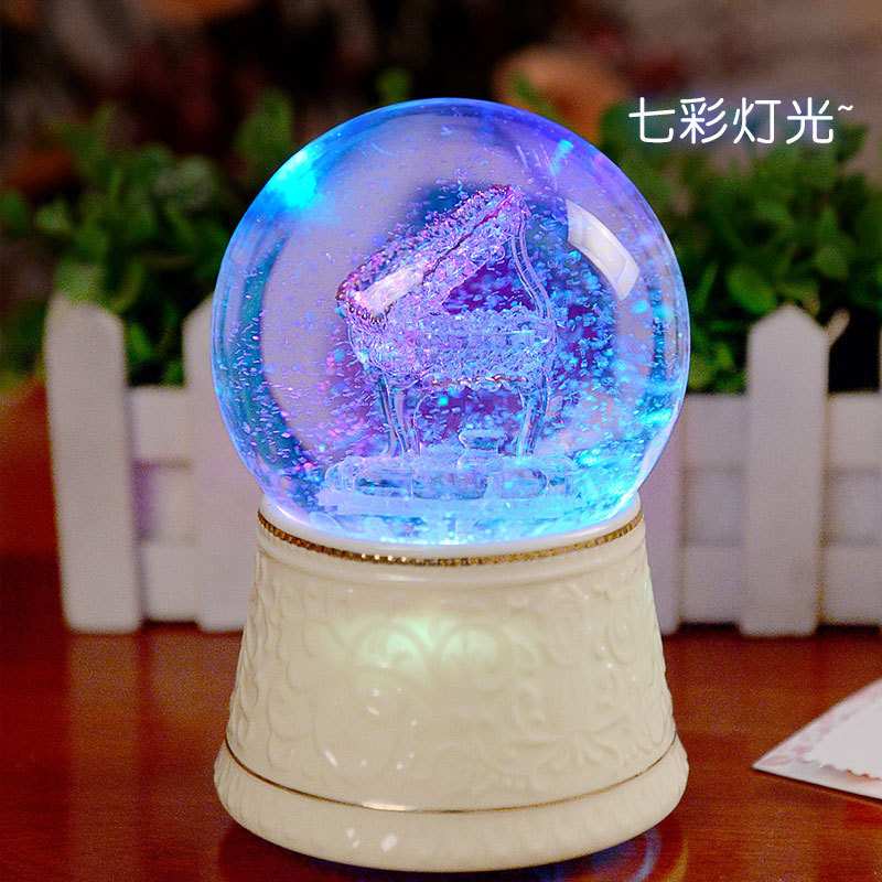 拉丝玻璃工艺品钢琴水晶球音乐盒生日礼品毕业礼物