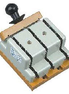 HD11B开启式保护型刀开关