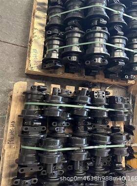 挖掘机SE245LC支重轮拖链轮拖轮支架配套螺栓