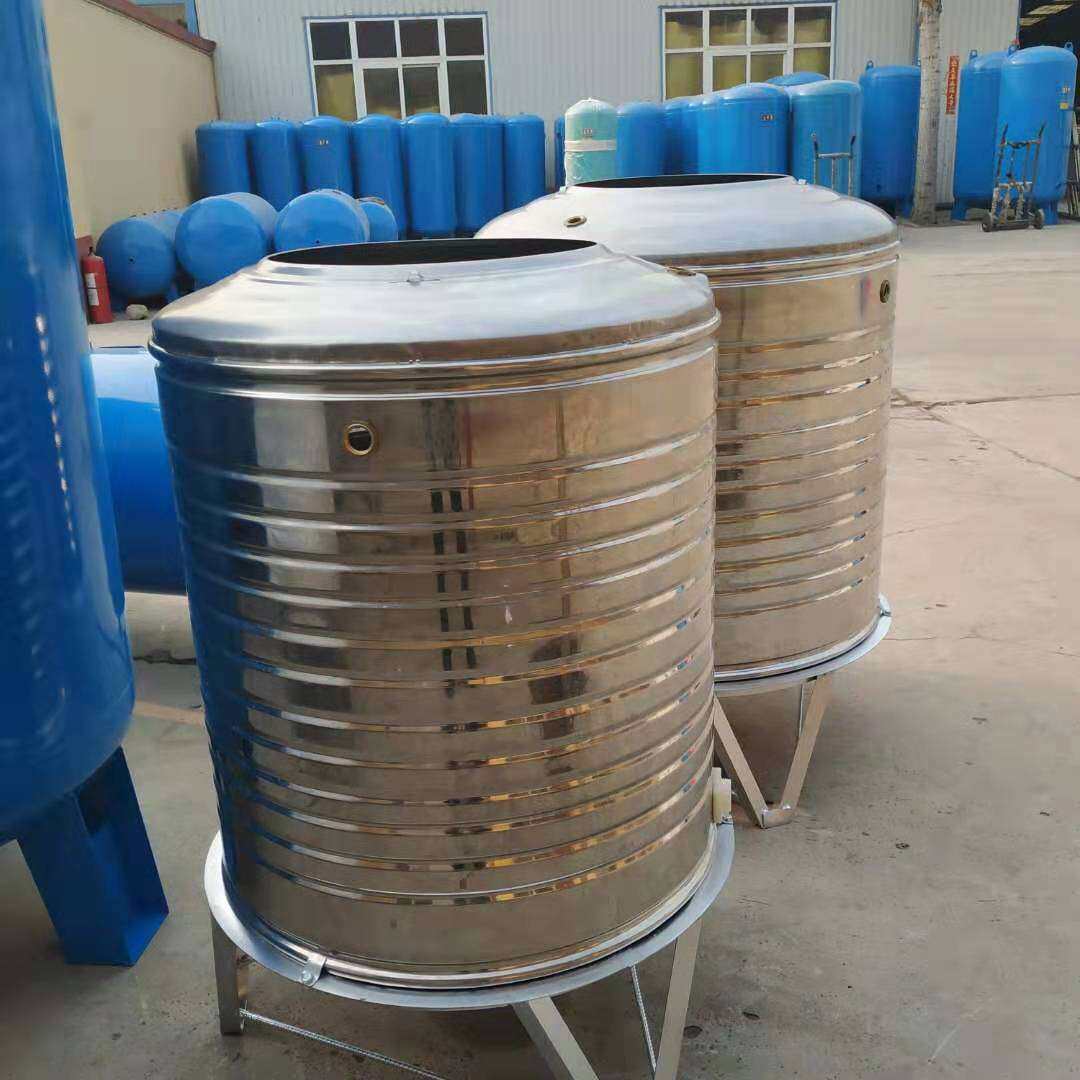 日兴厂家发货1吨 2吨不锈钢储水罐 304不锈钢水箱304不锈钢原水箱
