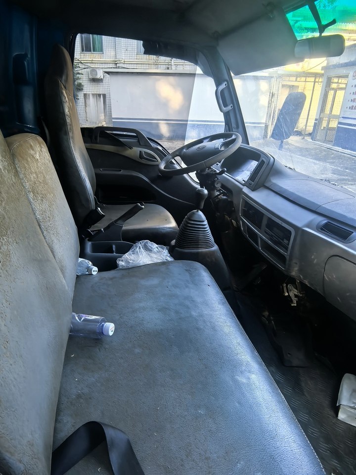 1月13日漳州闽D9NV68号小货车、微型面包车（闽D0TJ51）、小型货车吉奥牌 GA6441SE4（闽D9831Q）（不带车牌）等网络拍卖公告