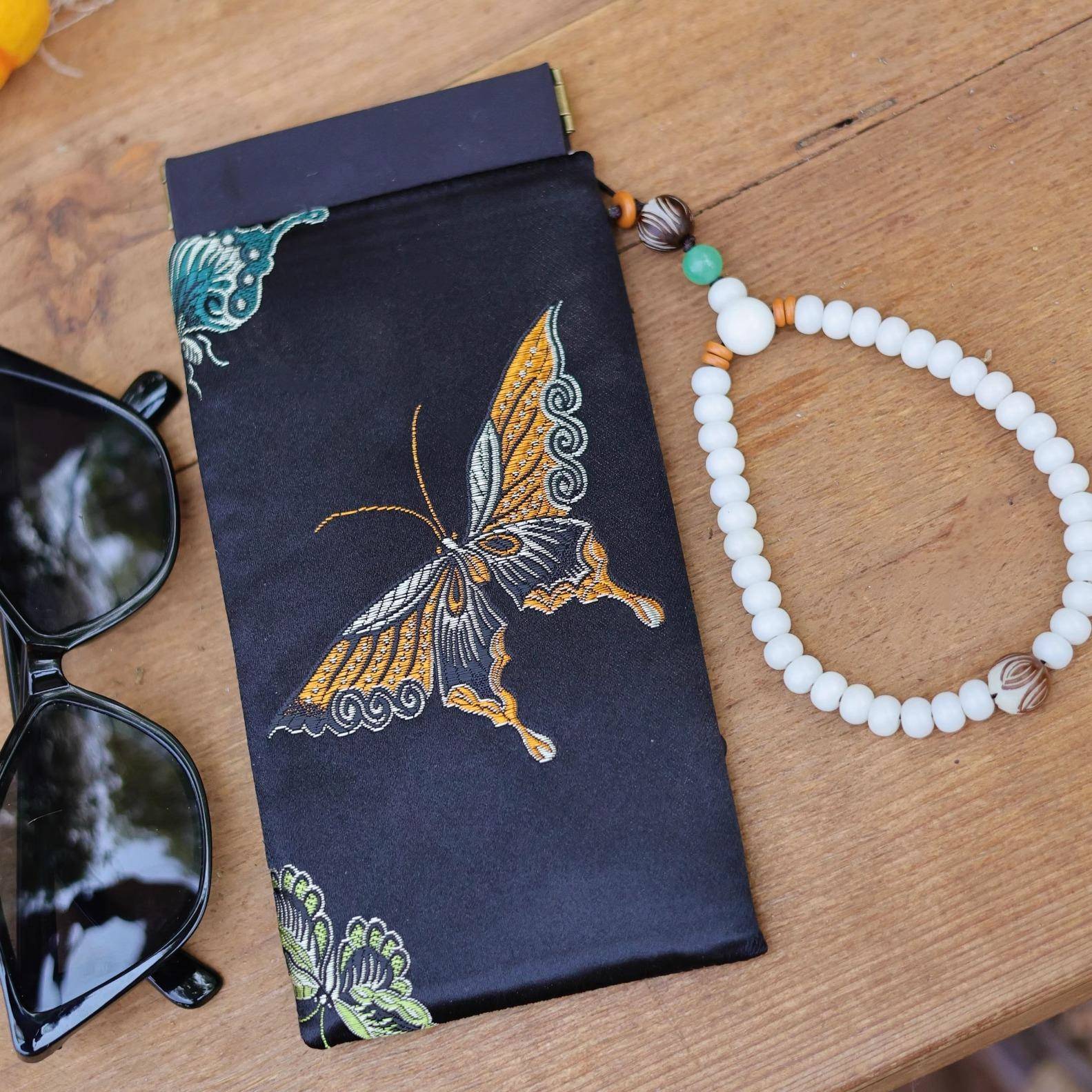 中国风覆加古蝴蝶图案可式眼镜可袋携式近视镜专携用袋厚VKL抗压