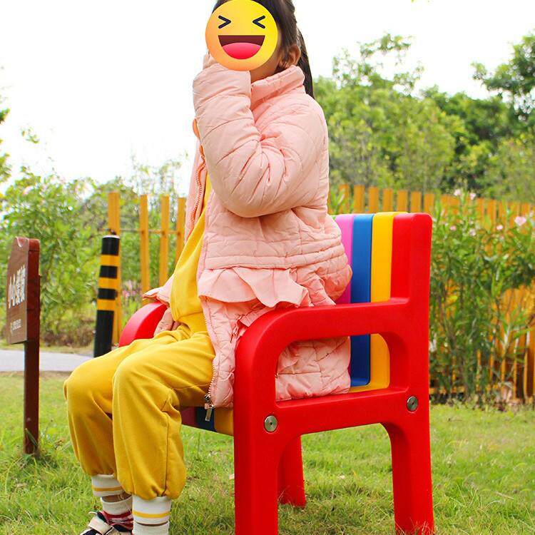 七彩虹儿童户外座椅野营地产幼儿园草地休闲七彩创意桌椅家具