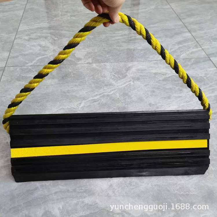 飞机专用轮挡橡胶材质止轮块机场用轮阻 黄色警示贴 大号加长加重