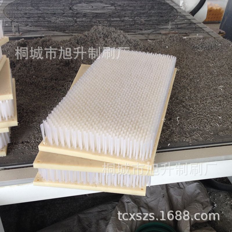 PVC刷板残极洗刷机毛刷尼龙排刷无极刷PP双面平板刷尼龙块刷子
