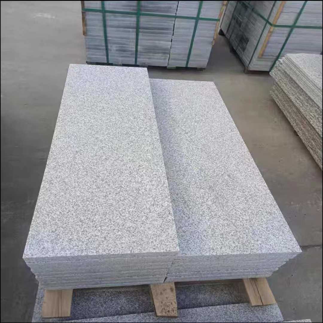 厂家直销芝麻灰石材花岗岩芝麻灰杨炉石庭院工程广场芝麻灰地铺石