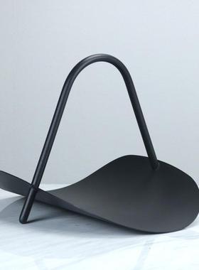 现代简约TGV金属提客篮书架杂志摆架件样板房饰售楼处书房厅软装