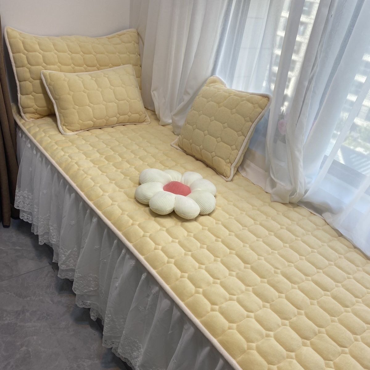 网红卧室飘窗垫定作防滑垫子落地蕾丝加长窗台垫带裙边阳台可洗