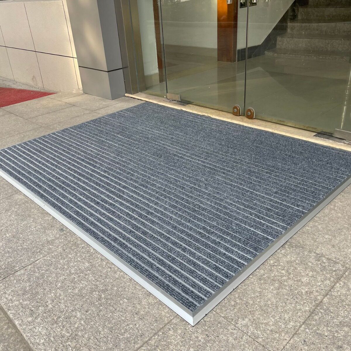 户外地垫商用酒店大门口地垫平铺式防尘垫进门户外室外防滑地毯