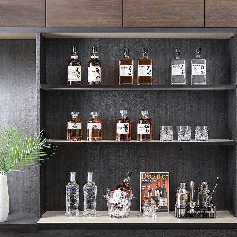 北欧式仿真威士忌玻璃酒柜装饰品摆件假酒样板间厨房婚庆摄影道具