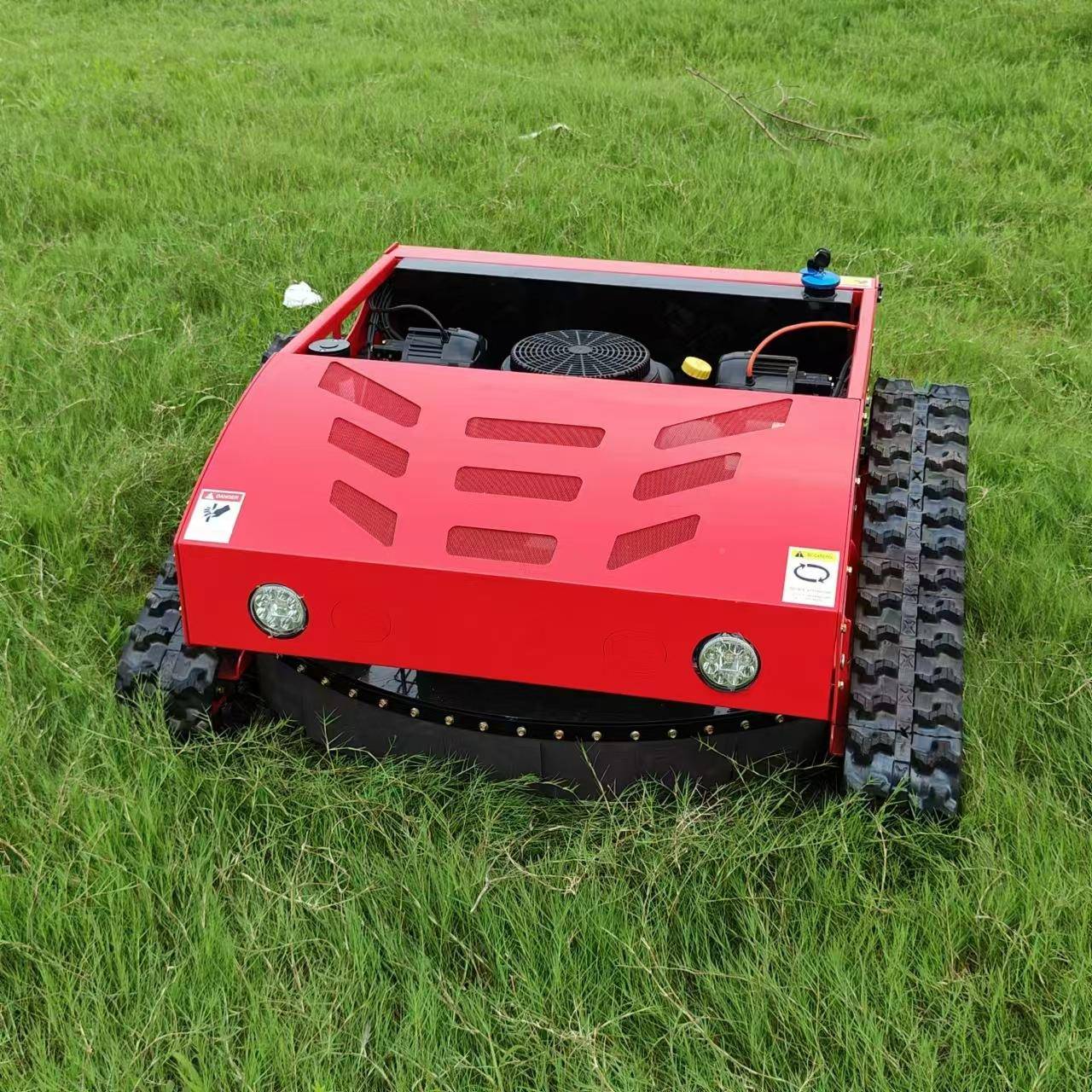 出加拿智能遥大控割QBY草机堤坝荒草型履带式除草机家口用小剪草