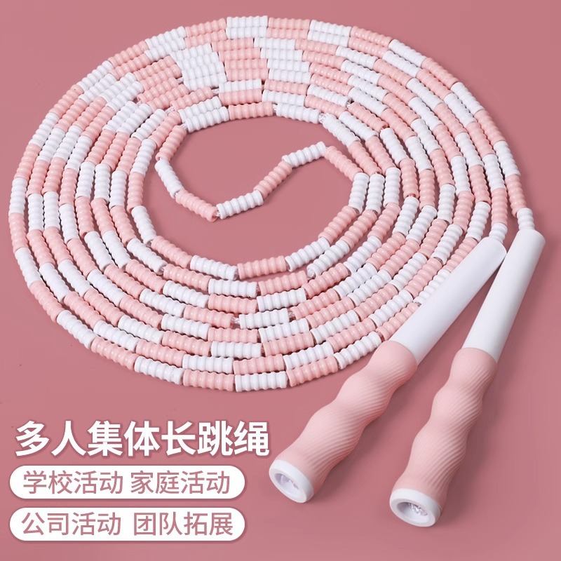 竹节长绳多人跳学生比赛摇绳八字