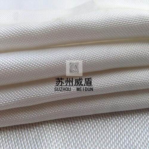 高温焊接防火毯工业用防火布800度新能源汽车防火毯阻燃布